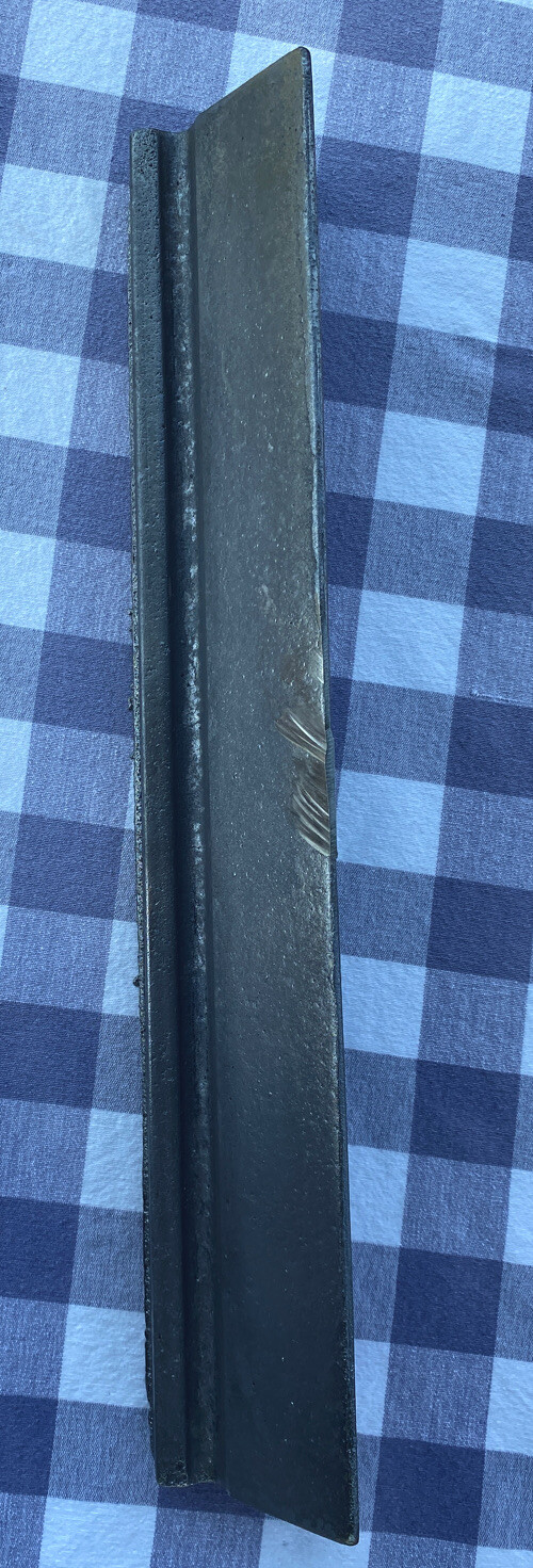 18" Iron Straight Edge/Prism/Parallel/Level. Featherweight Raw Casting