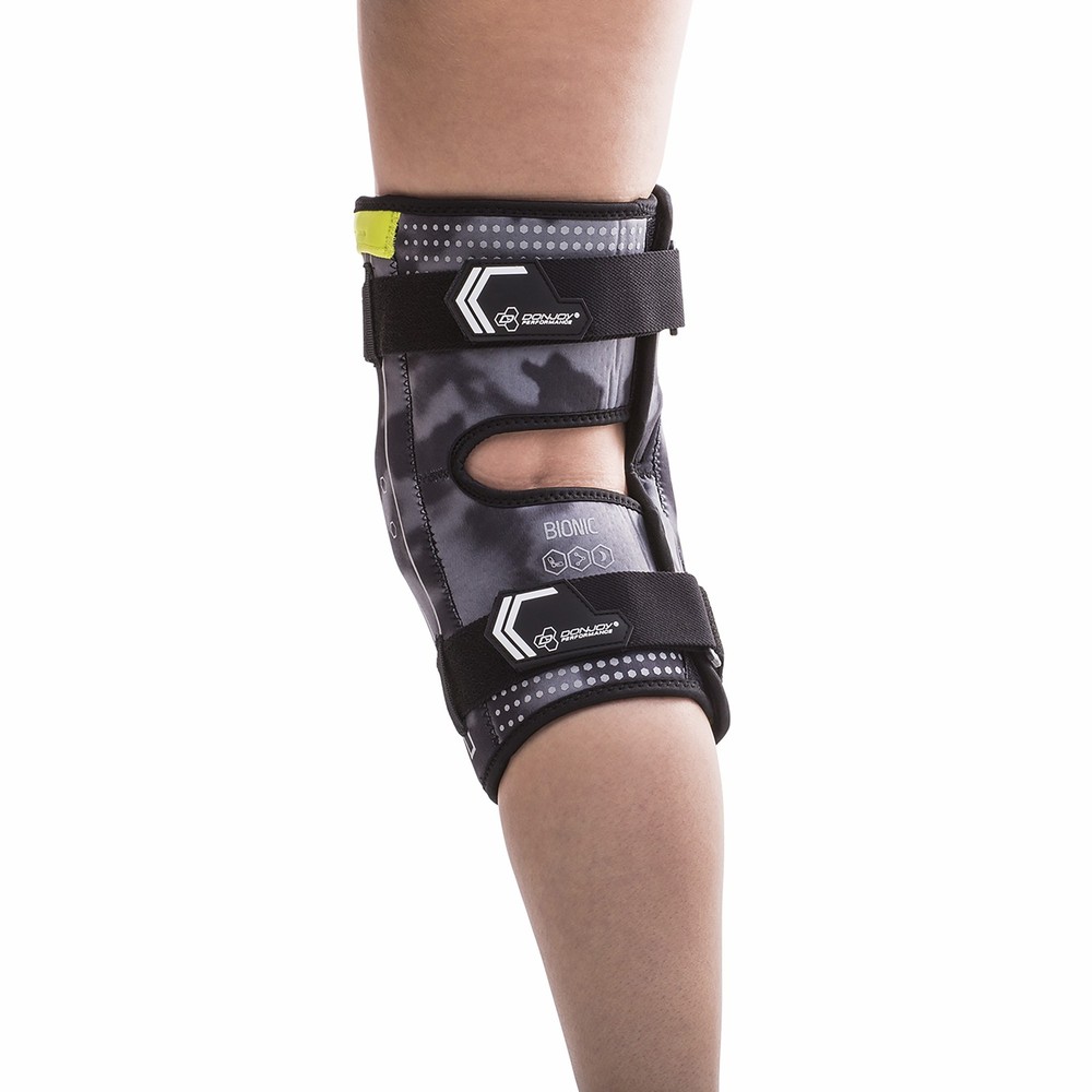 DonJoy Performance Bionic Knee Brace (Camo/Medium)