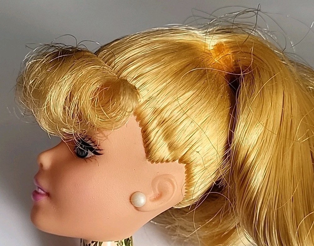 Disney Cinderella Doll Head 1995 Mattel.