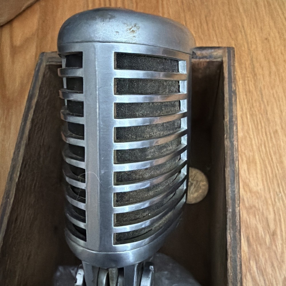 ASTATIC 77L DYNAMIC MICROPHONE Not Tested.