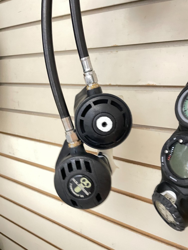 US Divers conshelf regulator, octo & Suunto Zoop computer w/compass