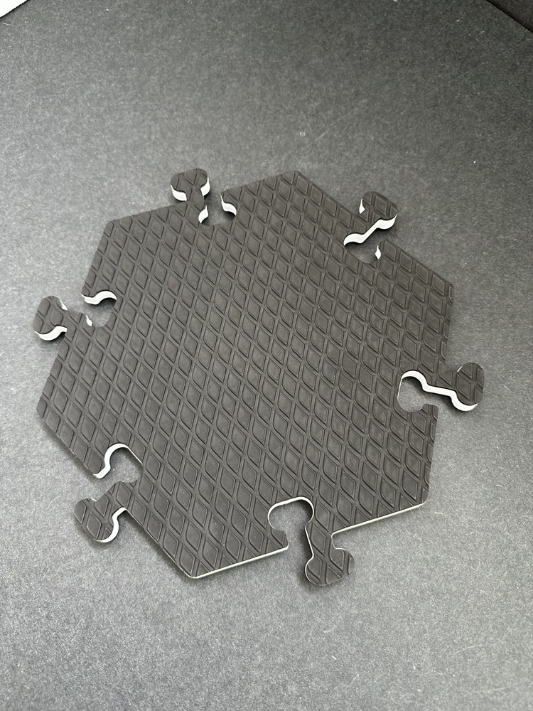 FluentPet HexTiles Single – Multi Color Desig – Button Mats Only – Dog/Cat Setup