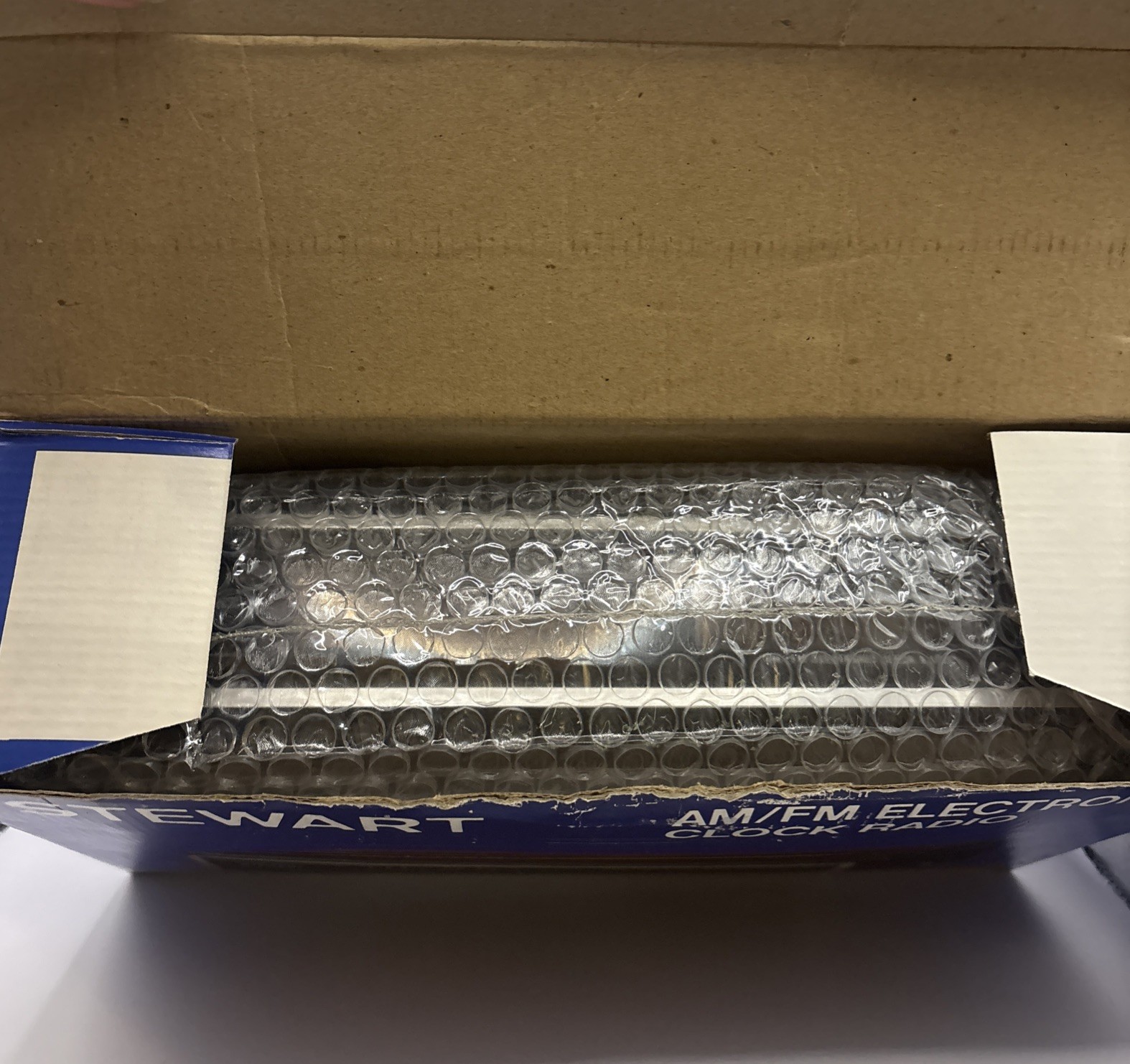 Vintage Stewart AM FM Radio Alarm Clock 1983 Model ST280 New!