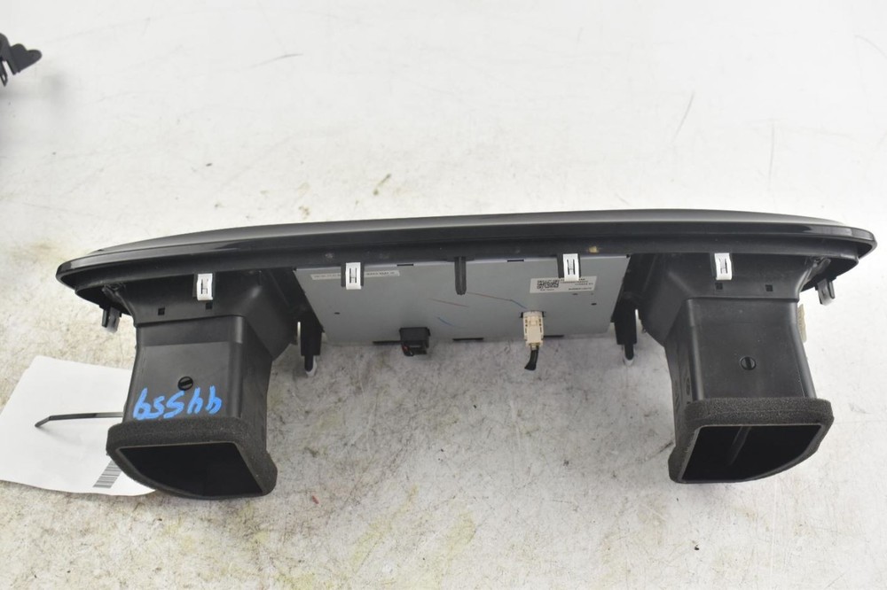 2018 Chrysler Pacifica Used Touch Screen Display ID 68316174, Reprogram Required