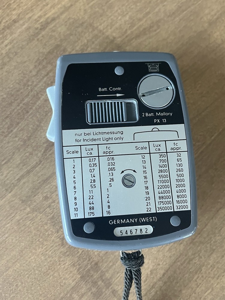 Gossen Luna ProLight Meter With Strap And Cover Needs Batteries