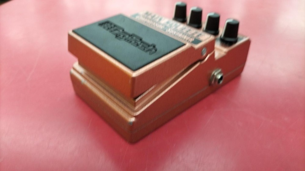 DIGITECH MAIN SQUEEZE effector