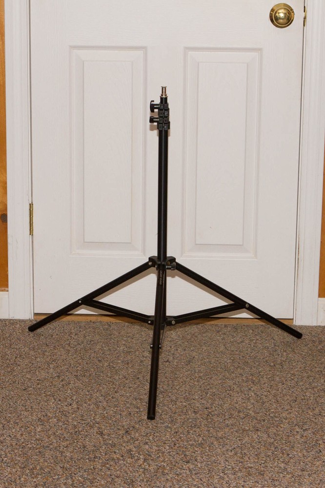 2 SLS Light Stands
