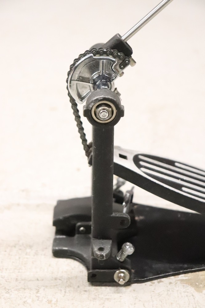Dixon Single Chain Bass Drum Pedal Solid Base