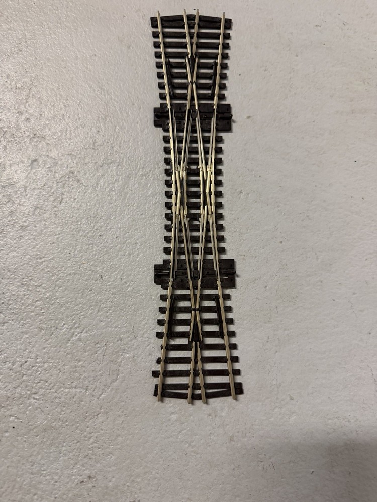 Various HO scale Peco Switches - Code 100