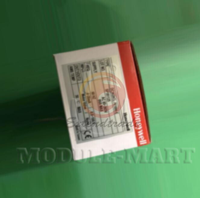 NEW Honeywell DC1020CR-702000-E Temperature Controller 1PCS