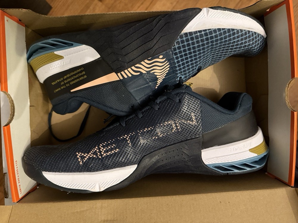Nike Metcon 8 Training Shoes Black/Gold