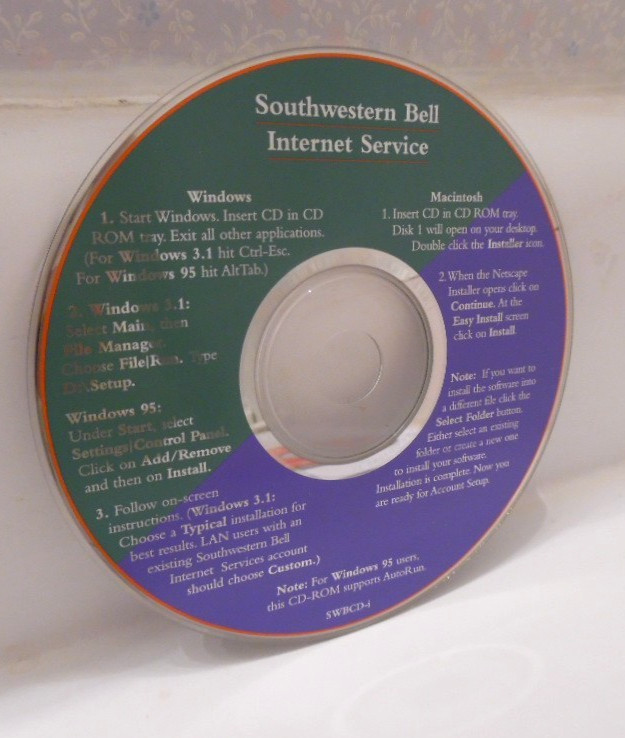 7 Vintage Internet Service Software CDs - SWBell, Netcomplete, Internet Explorer