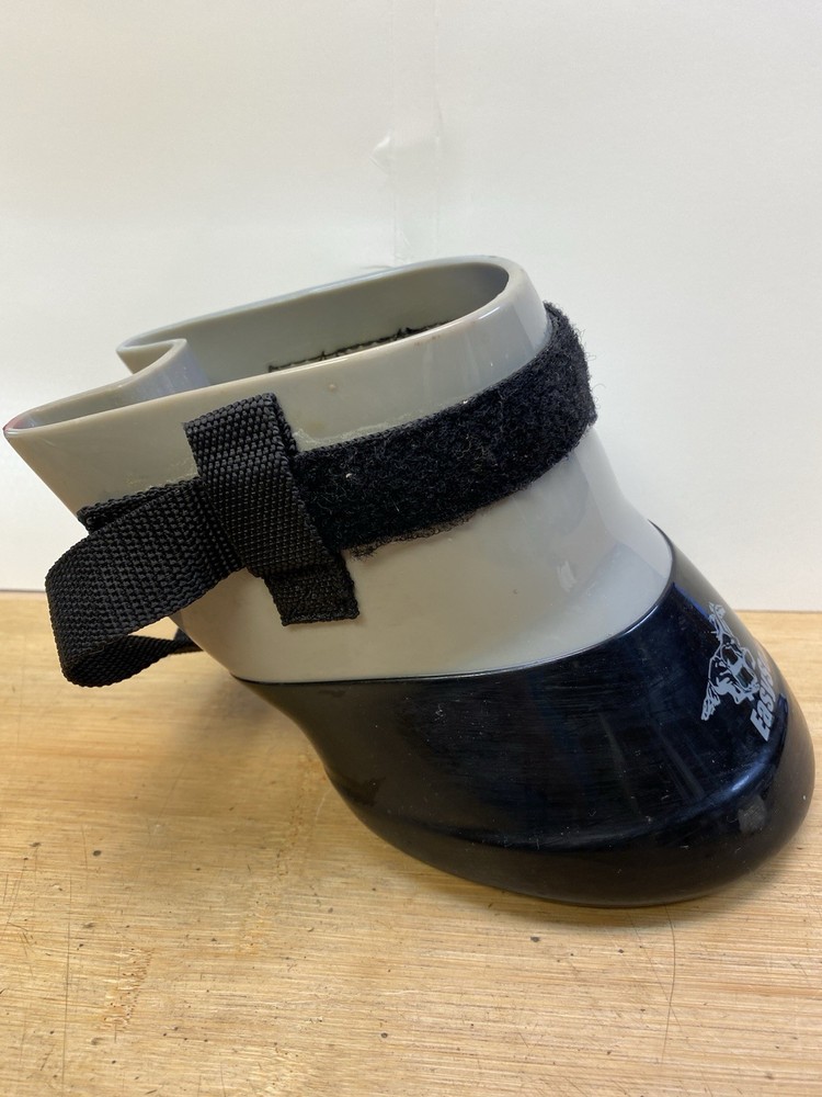 EASYCARE SOAKER BOOT MEDIUM Size One Boot