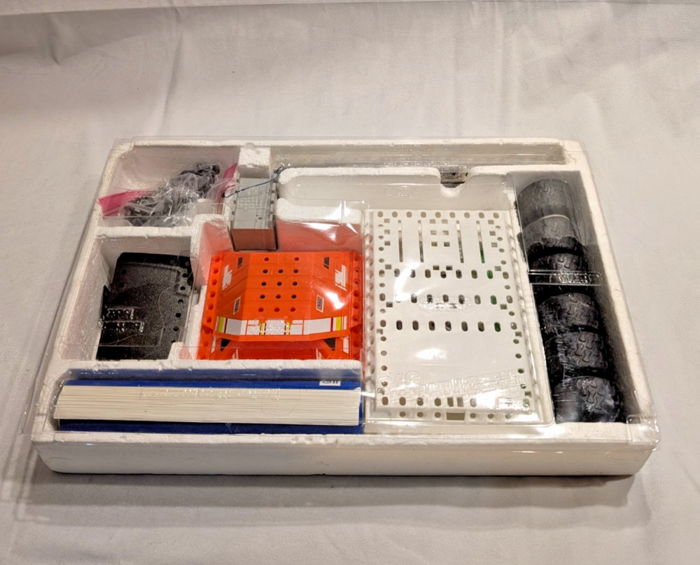 Vintage 1981 Ideal Erector Set 375 Motorized Construction Mostly Complete
