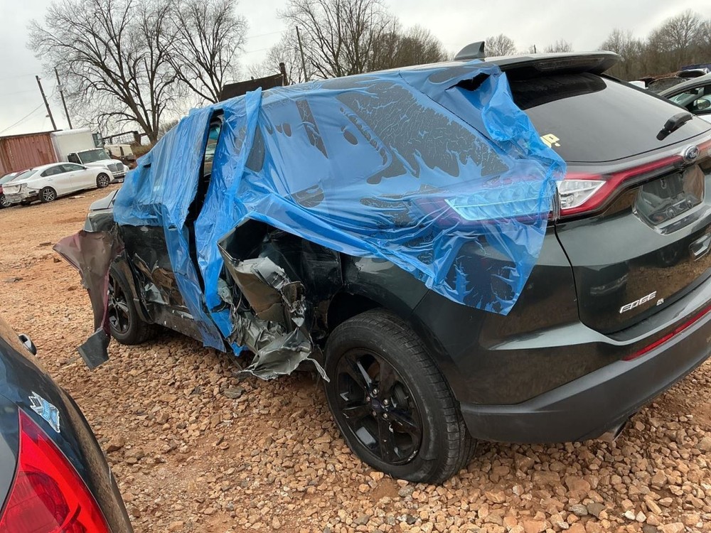 EDGE 2015 Glove Box 4924732