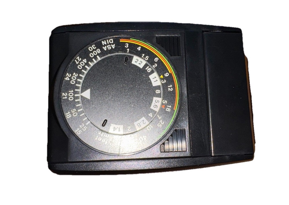 Albinar 100AT Thyristor Automatic Flash w/ Bounce Device GN30ASA 100 Never Used