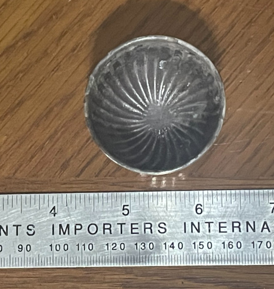 STERLING SILVER FOOTED SALT DIP SALT CELLAR   16 g