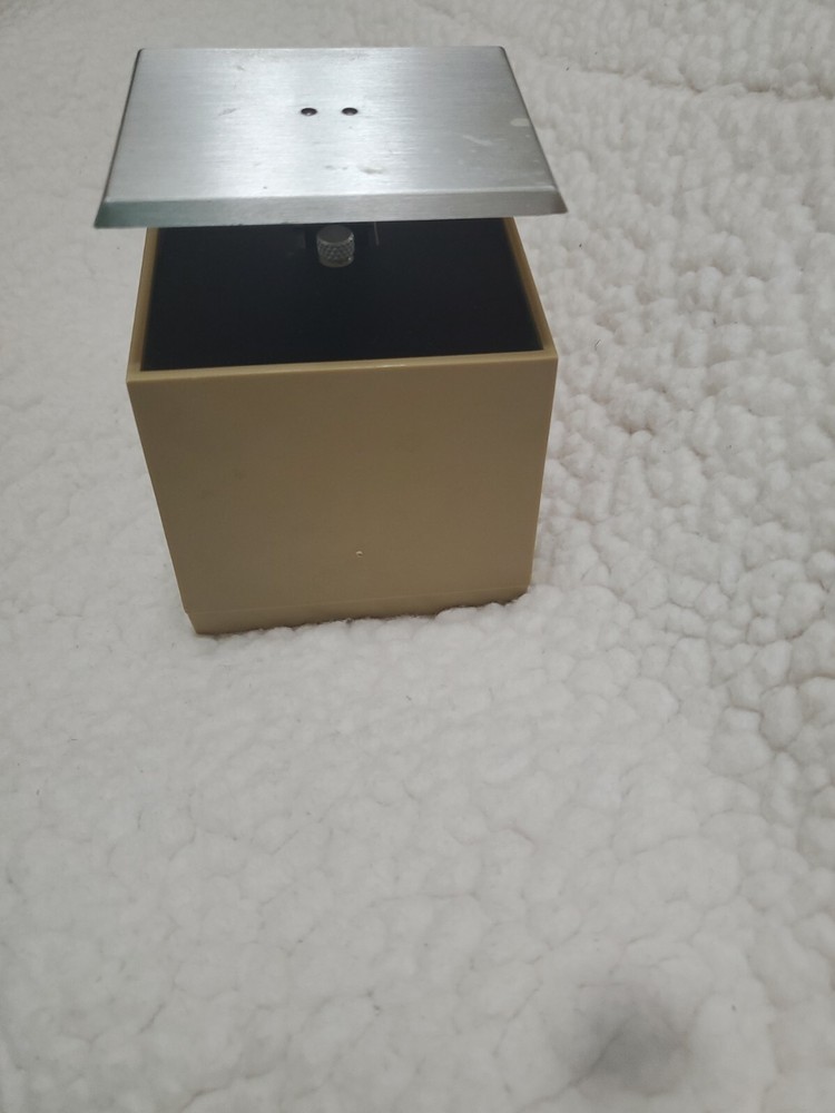 Vintage 1971 Petite Postal Scale Pelouze