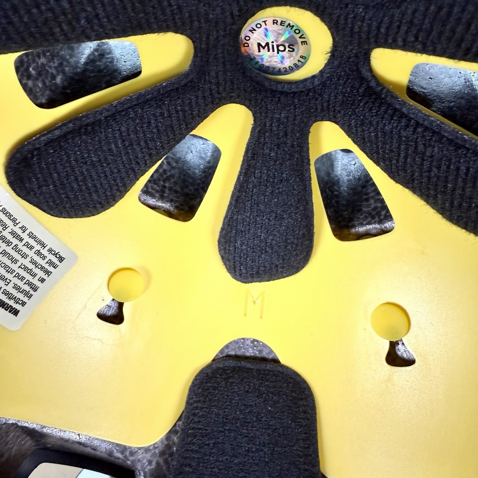 Nutcase - Medium - MIPS Helmet - From Scotland With Love - 22”-23.5” - NWT