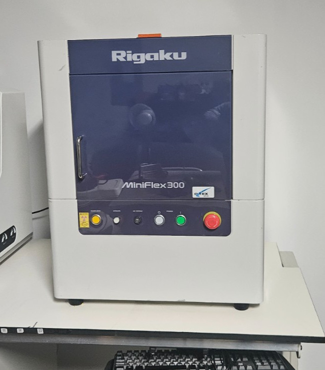 Rigaku MiniFlex 300 Diffractometer
