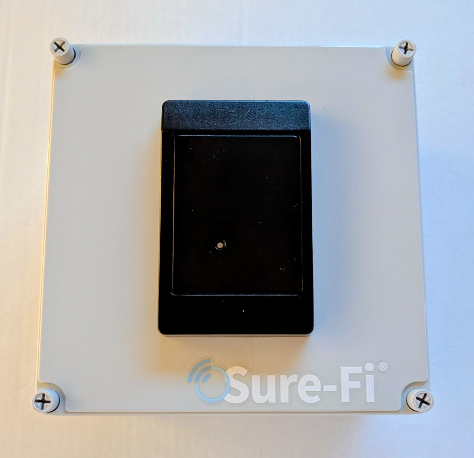 Sure-Fi Portable Access Kit Wiegand DS004 Controller and Remote HID ThinLine II