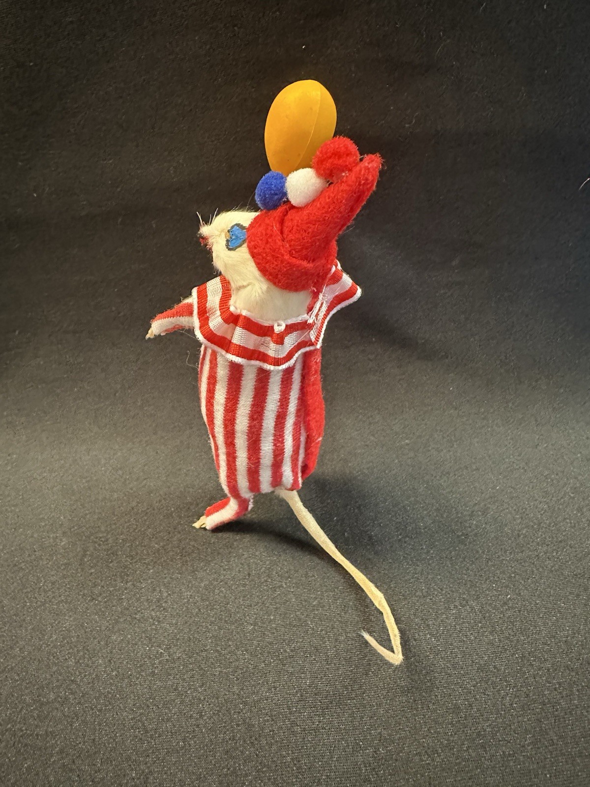 Taxidermy Mouse Clown Mouse Oddities Curiosities Taxidermy Art