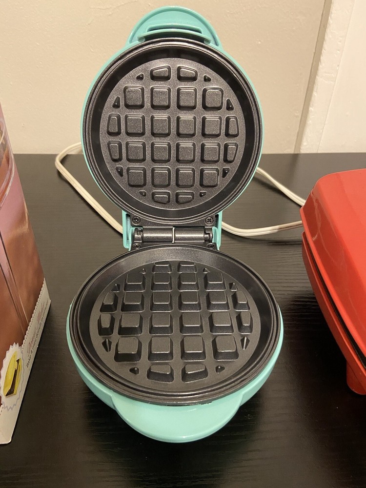 3 PACK Waffle, Donut, And Sandwich Makers Great Value!