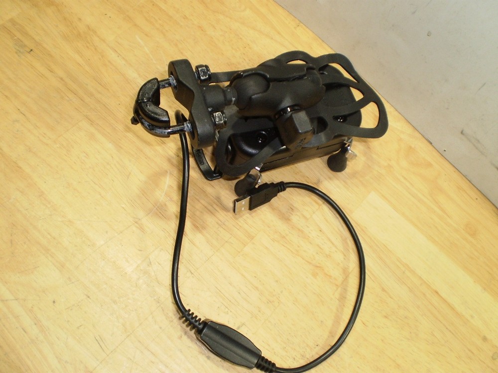 RAM Mounts U-Bolt, X-Grip Mount With Wireless Charging **SEE FULL DESCRIPTION**