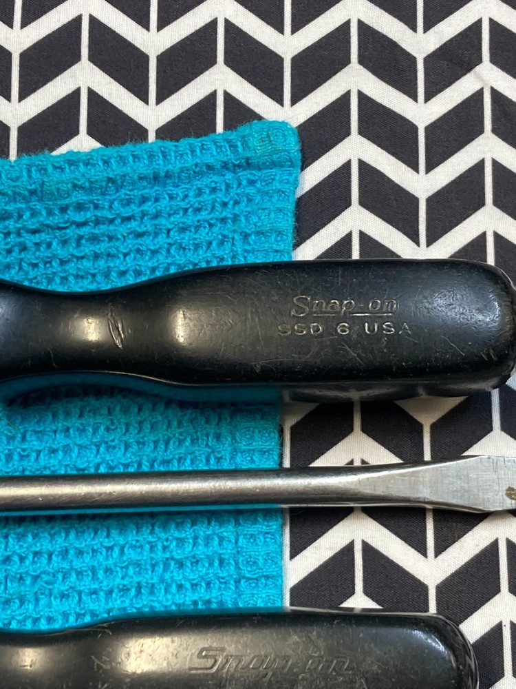 Snap On screw driver lot 8 spp266b, spp46b