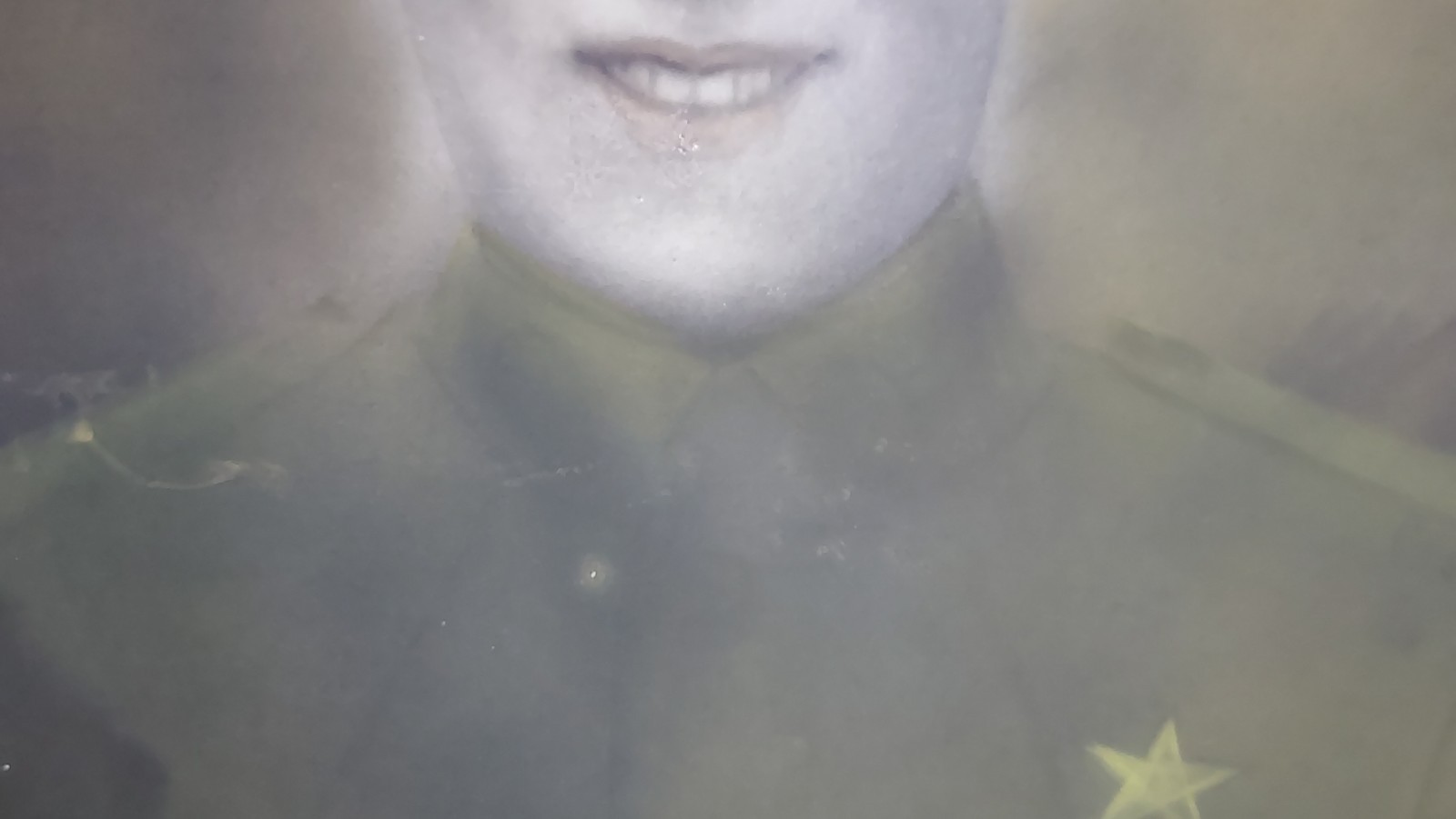 WWI Soldier General's Staff Star Military Frame Oval Bubble Glass