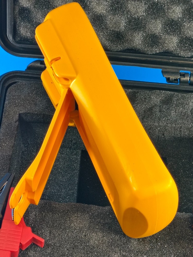 Fluke 787 ProcessMeter Calibrator Meter Multimeter !