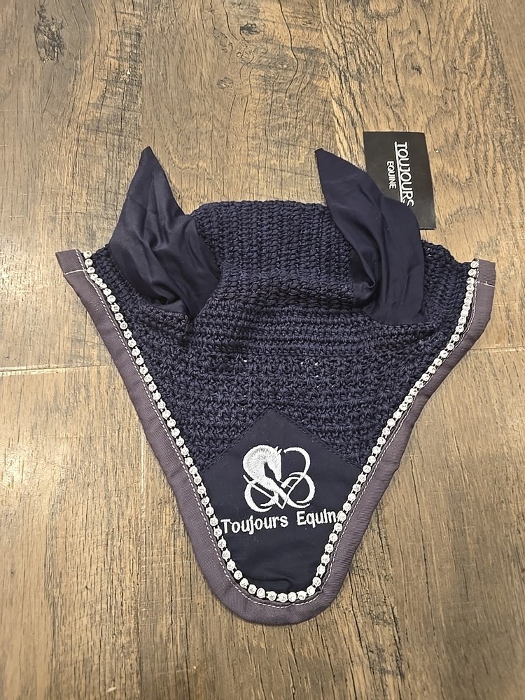horse ear bonnet