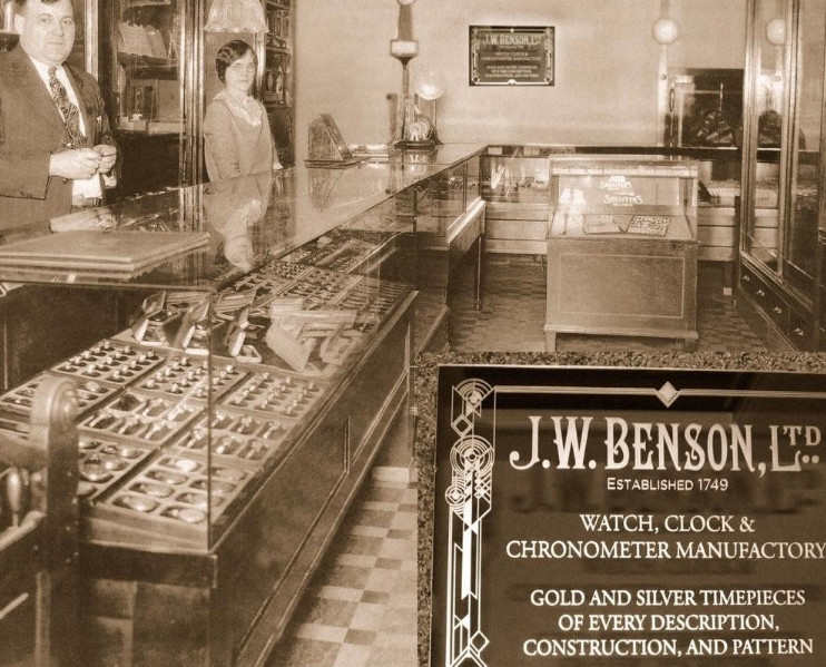 STUNNING BLUE ENAMEL SOLID SILVER CIGARETTE CASE ref 1443