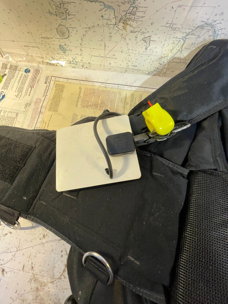 Cressi-Sub "BCD" Buoyancy Compensator Size: "Medium"