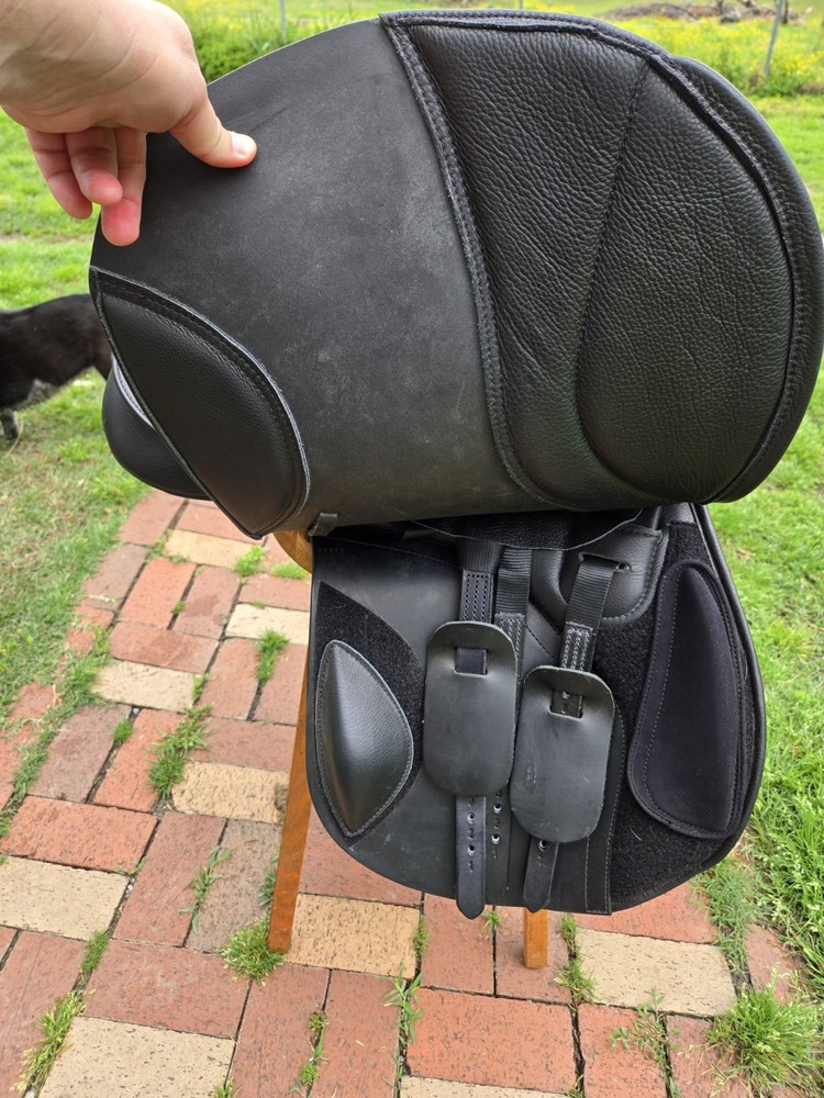 Kent & Masters Compact GP Saddle 18 Adjustable Gullet