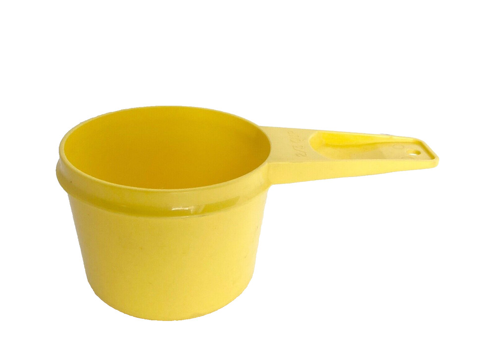 Vintage Tupperware Measuring 2/3 Cup Yellow Nesting