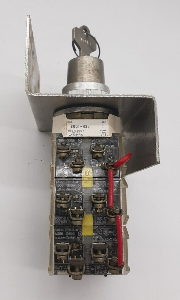 Allen-Bradley 800T-H33 Selector Switch Unit