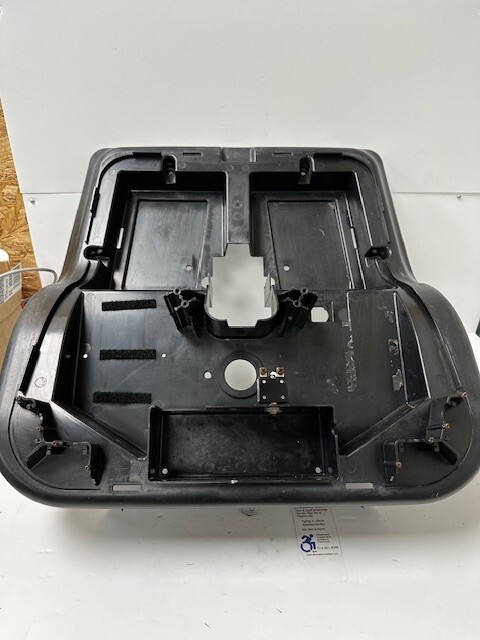 Rascal 600 Battery charging holding unit