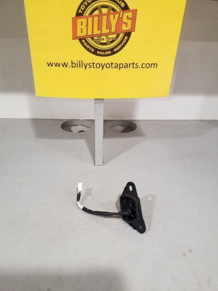 Camera/Projector Decklid Mounted Fits 06-09 PRIUS 946