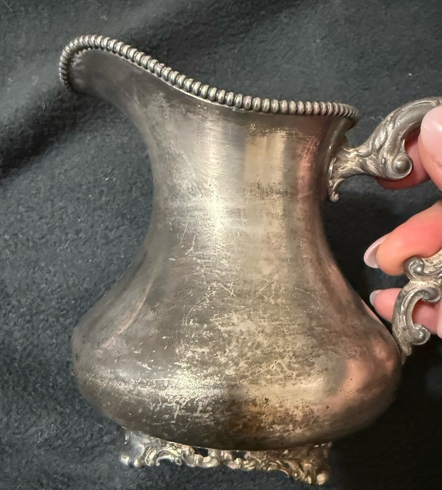 HOMAN CO. SILVERPLATE CREAMER & SUGAR BOWL SET Vintage