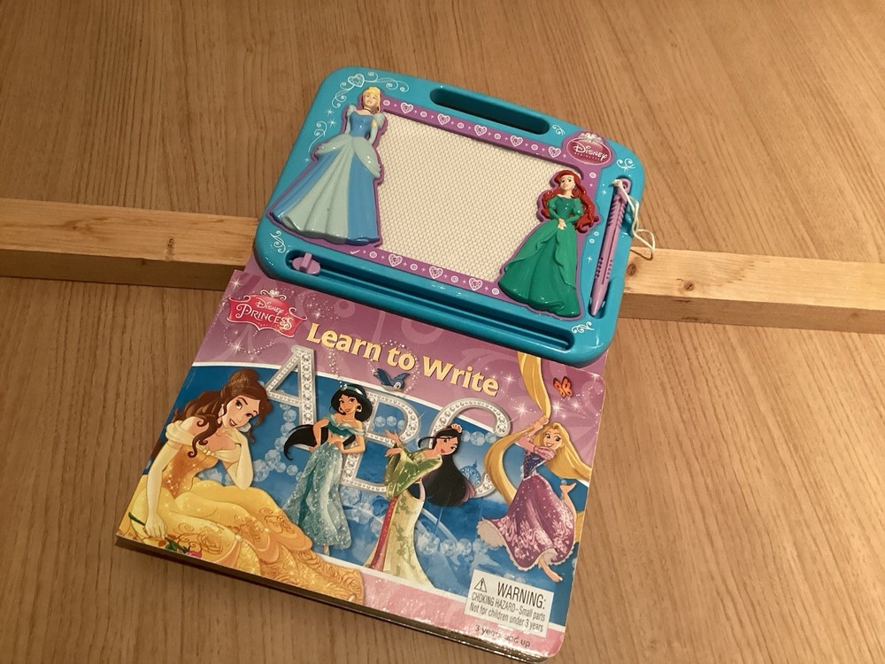 Disney Princess Learn to Write Magnetic Activity Book