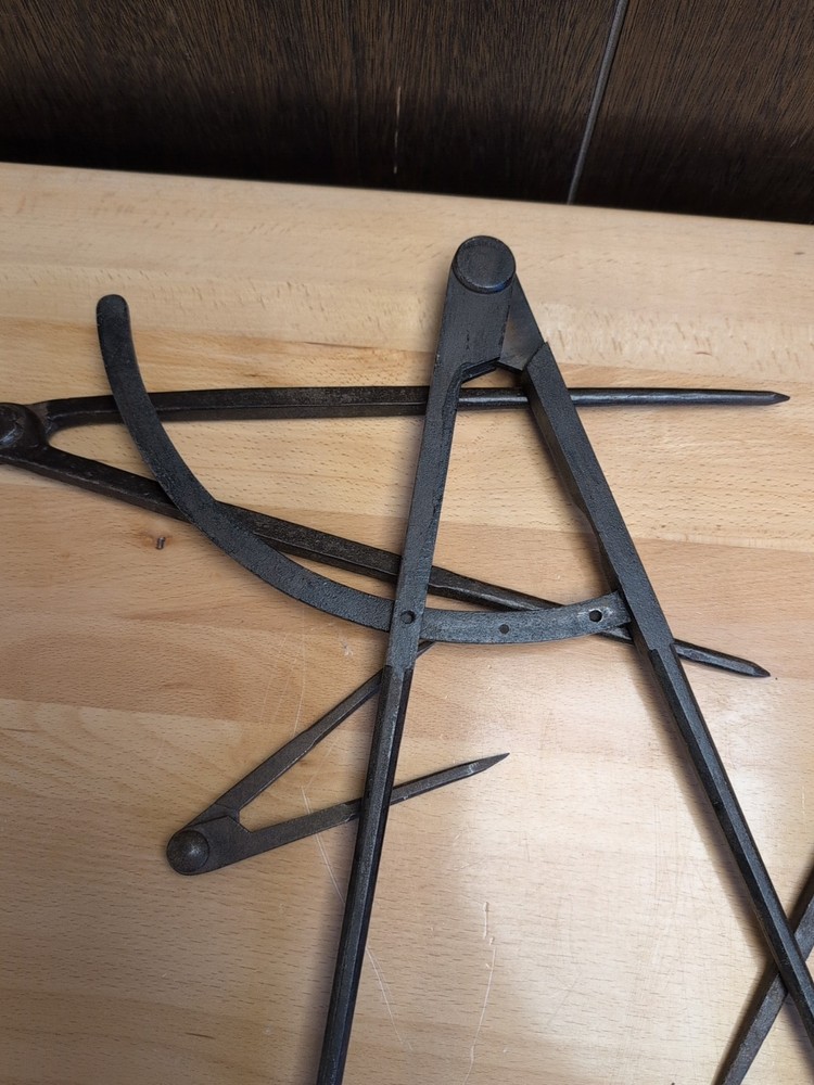 Vintage Set Wing Compass | Large And Small