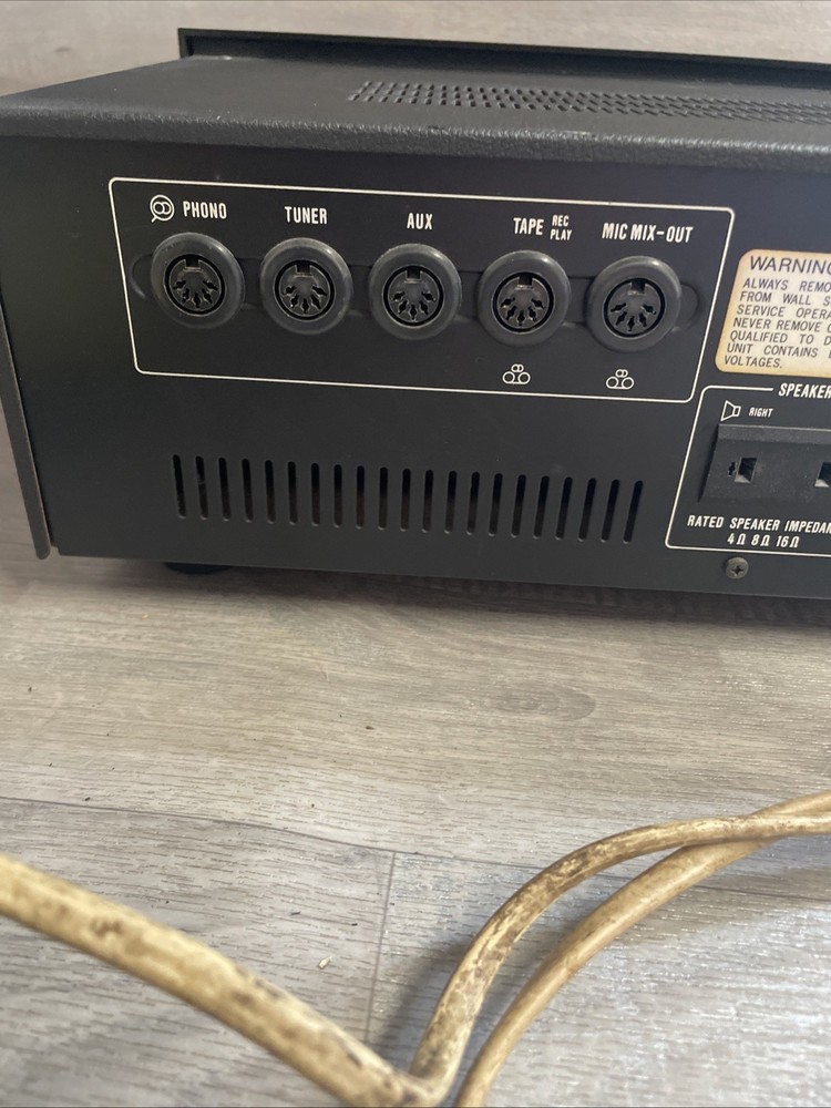 Sharp SM-1122 Integrated Amplifier Separate