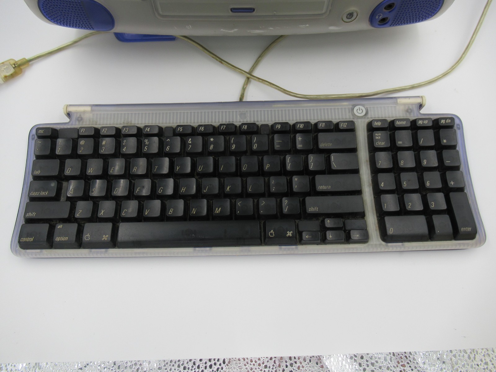 1999 Apple G3 266 MHz Working "Look"