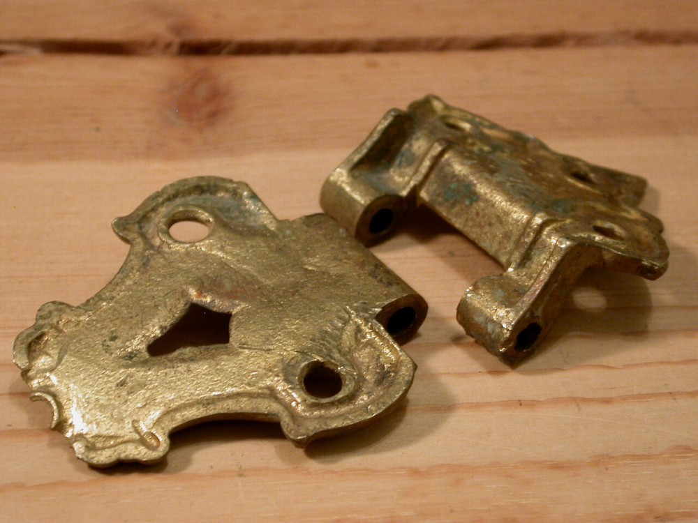 antique 1916 SOLID BRASS HINGE ** Original Victorian Ornate ** Marked 358 1/16