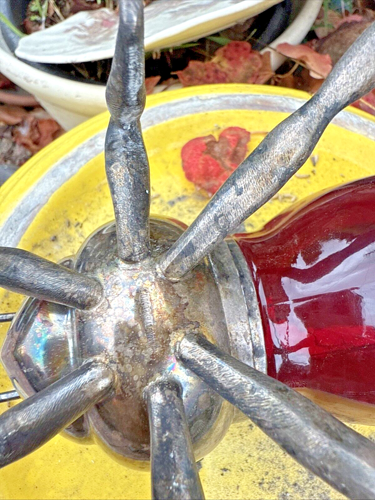 VINTAGE SILVERPLATE RUBY RED GLASS FIGURAL BEE HONEY POT. BY IRONGATE PRODUCTS