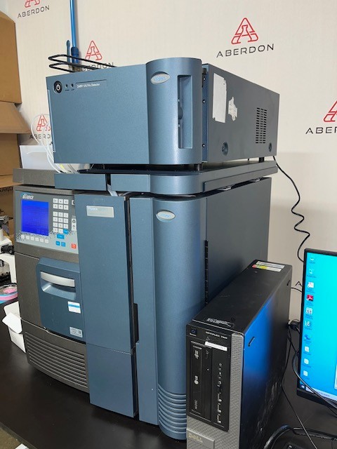 Waters e2695 Alliance Separations Module 2489 UV Detector HPLC System #18160