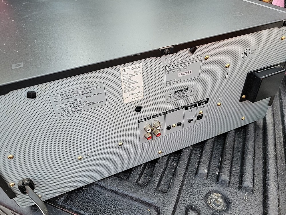 Sony CDP-CX355 300 Disc CD Player