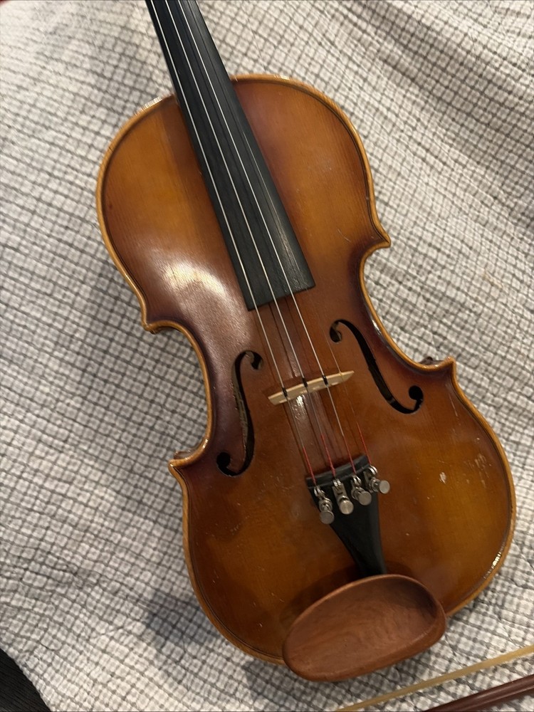 1977 E.R. Pfretzschner Violin With Bow And Case