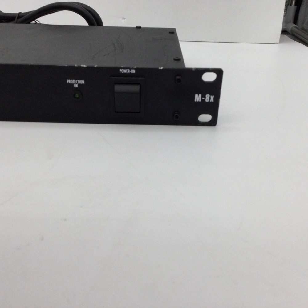 Furman M-8X Power Conditioner